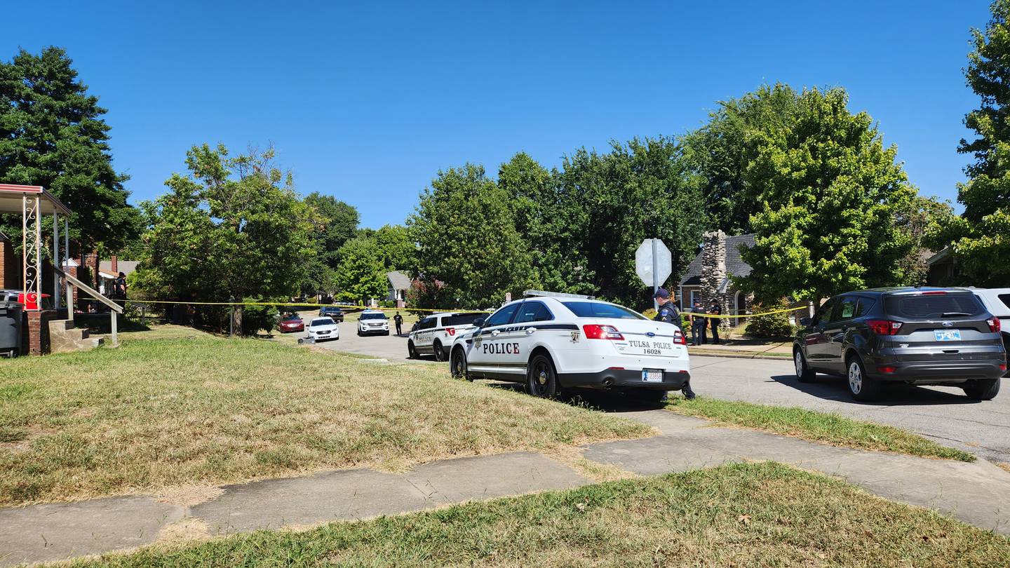 Tulsa Police Investigating After Homeowner Shoots Kills Suspected Burglar 1023 Krmg 7463