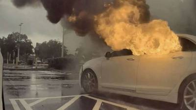 Woman leaves 2 children in car that catches fire while allegedly shoplifting: Police