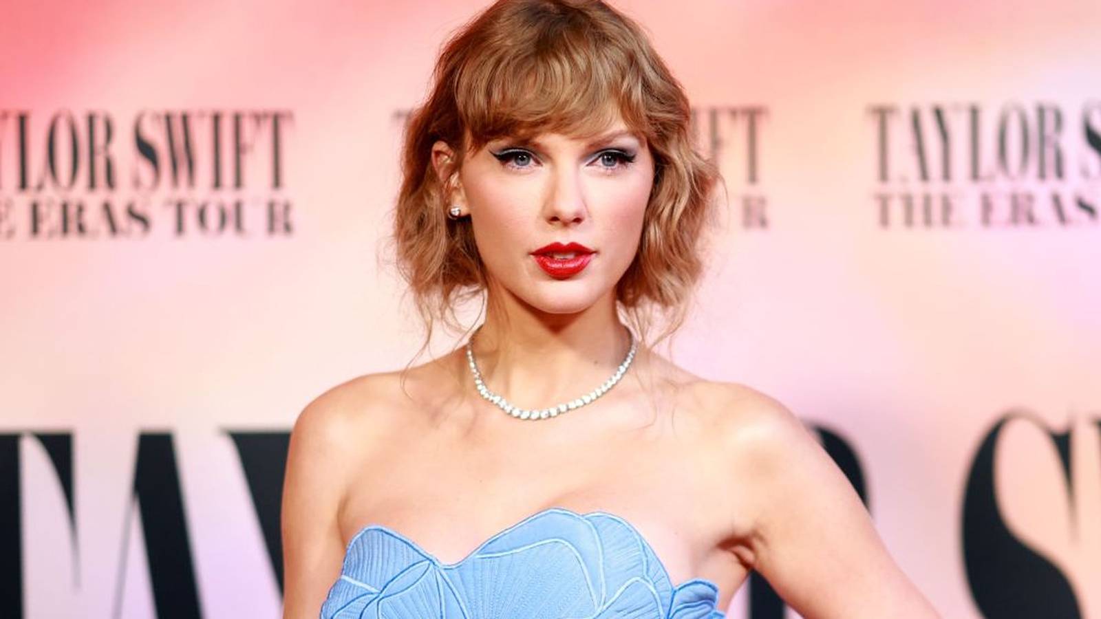 ‘Swifties’ help woman pay for wedding without selling her Taylor Swift