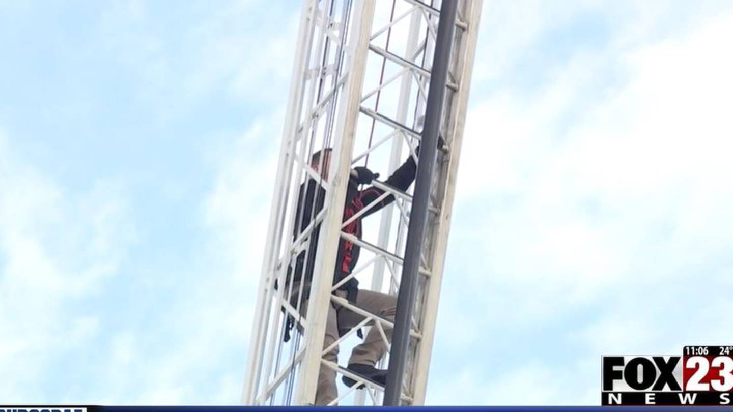 Tulsa firefighter hopefuls participate in cadet ladder climb – 102.3 KRMG