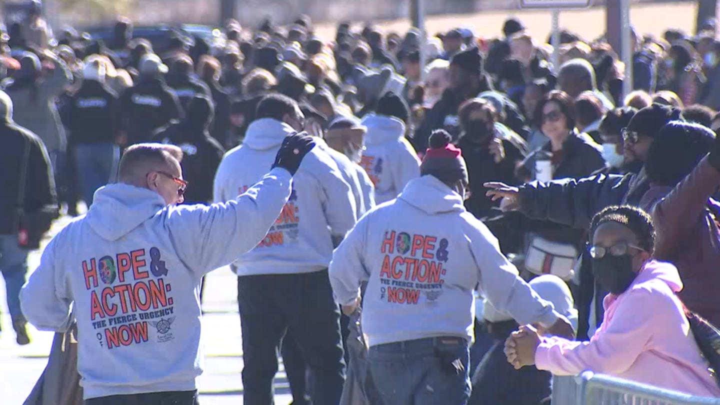 Thousands expected to attend MLK parade in downtown Tulsa 102.3 KRMG