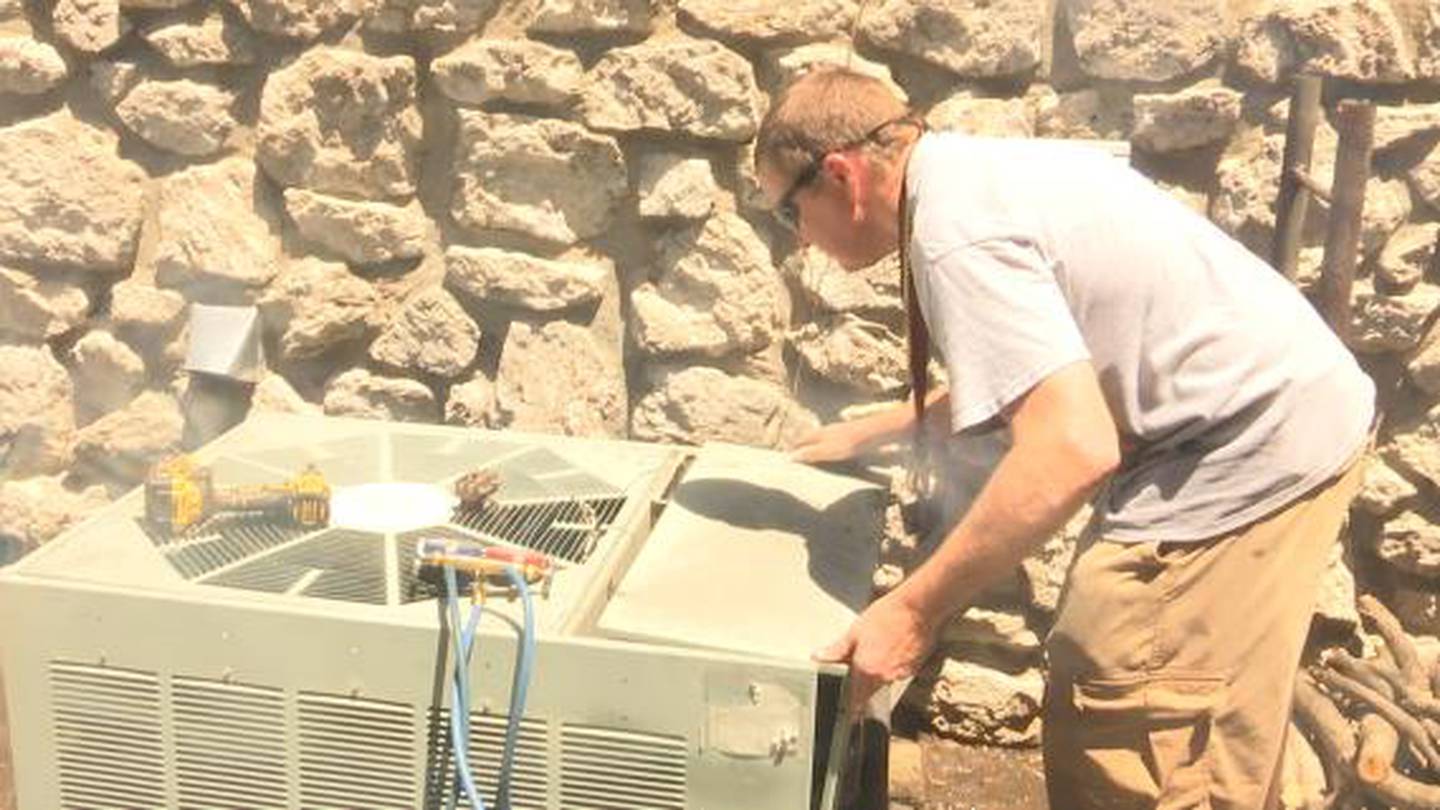 Tulsa AC repair company works around the clock due to higher temps – 102.3 KRMG