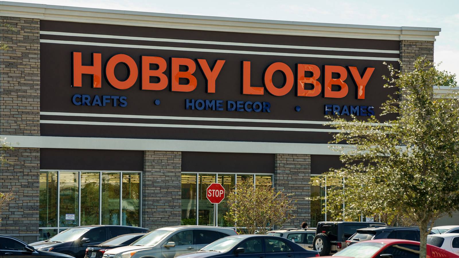 Hobby Lobby to pay 50k to settle service dog lawsuit 102.3 KRMG