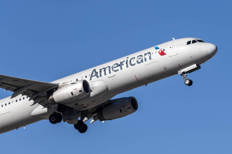 Earlier this week, American Airlines is relaxing part of its part pet policy so that owners can bring their pet as well as a full-size carry-on bag onto the flight.
