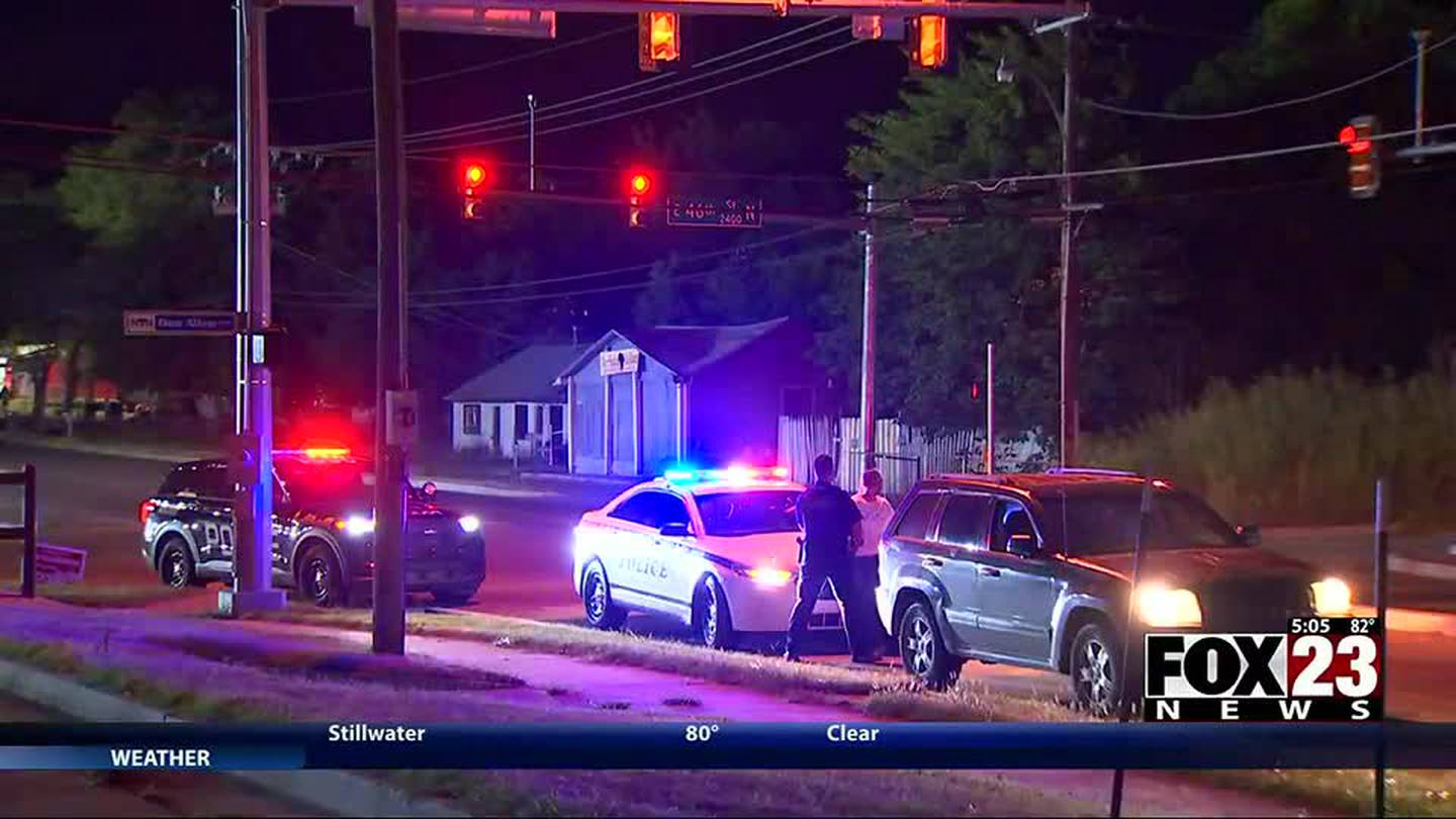 Tulsa Police Woman Rams Car Into Ex Girlfriends Car 1023 Krmg 2230
