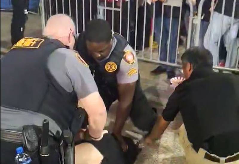 TCSO deputies arrest a 17-year-old at the Tulsa state fair
